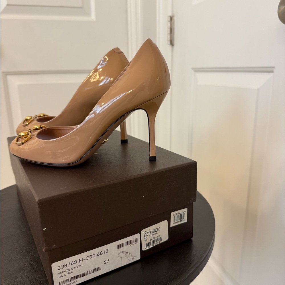 Gucci Women's Peep Toe Heels - Nude - Picture 4 of 7